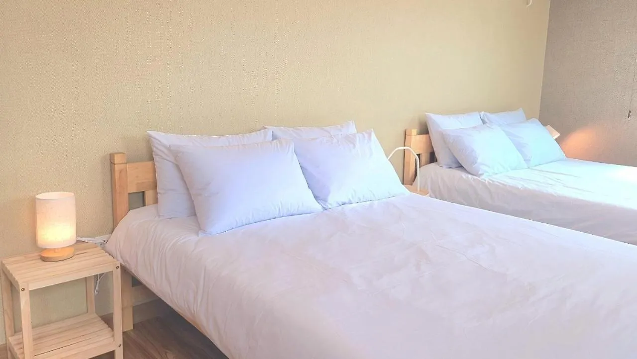 Treehouseunseo Guesthouse Инчон Гостевой дом