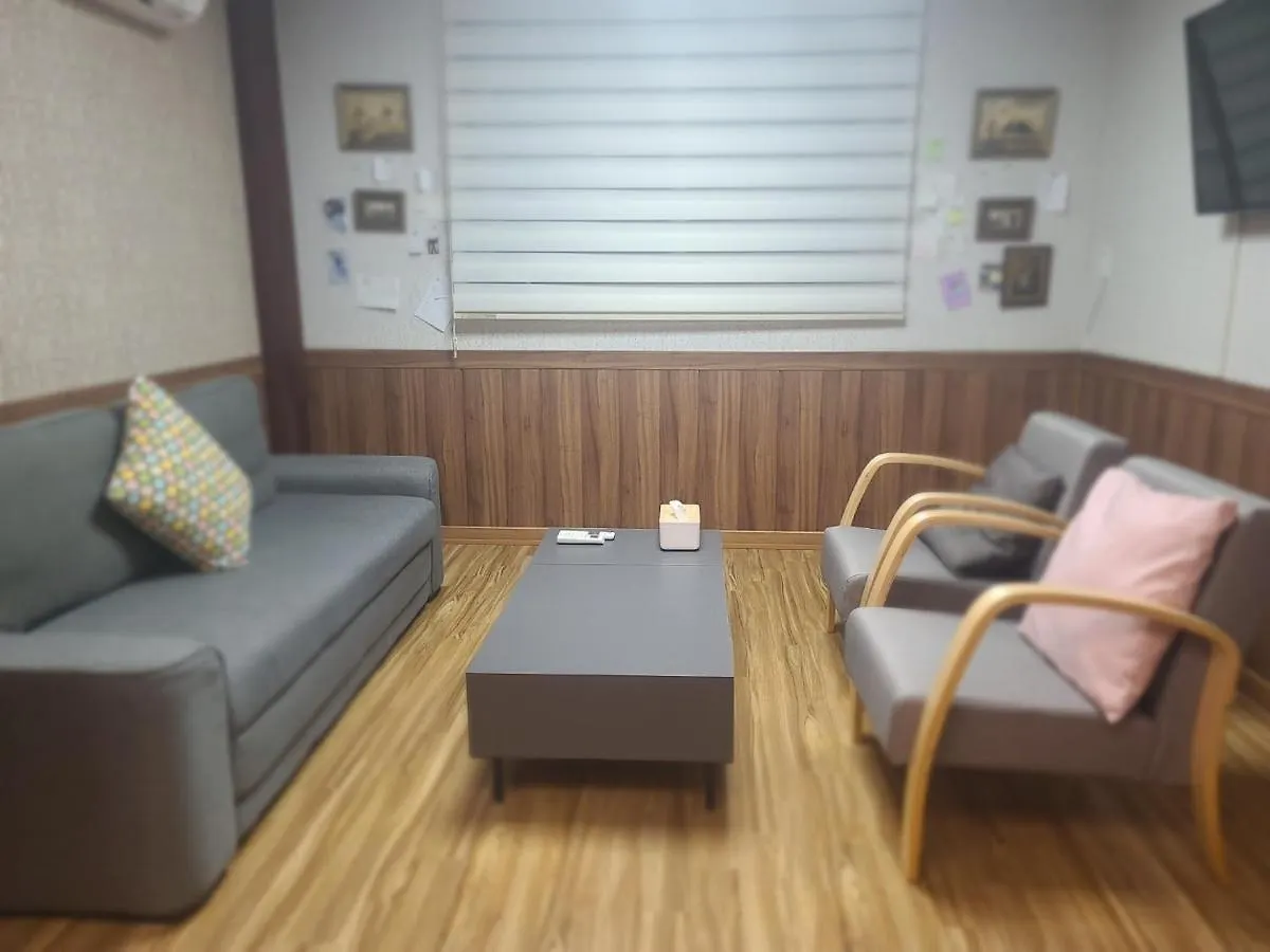 Treehouseunseo Guesthouse Incheon Wisma tamu