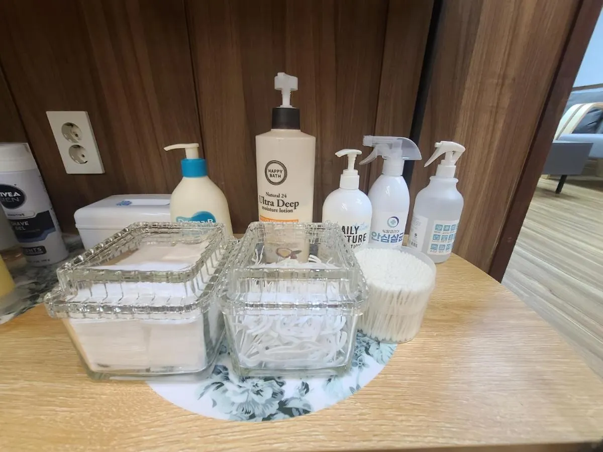 Treehouseunseo Guesthouse Inczhon 2*,  Korea Południowa