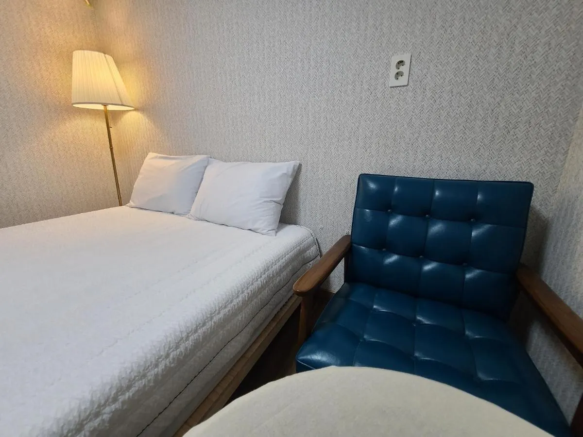 Treehouseunseo Guesthouse Инчон Гостевой дом